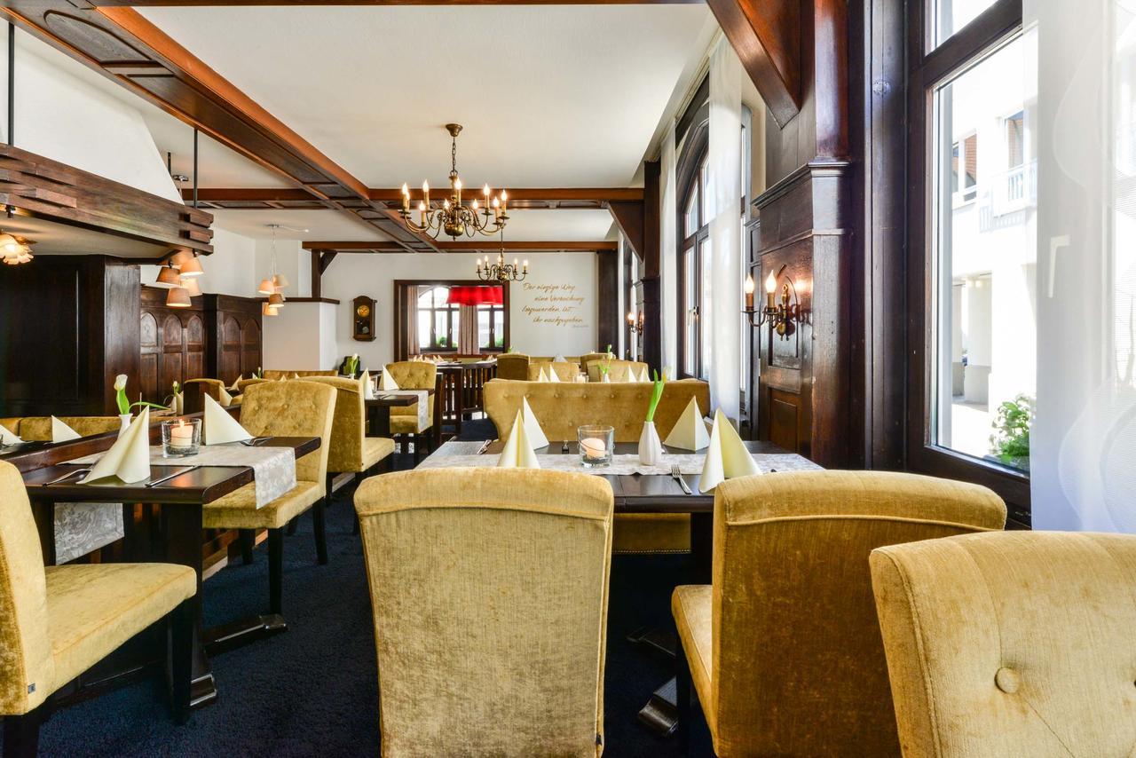 Flair Hotel Vier Jahreszeiten Bad Urach Extérieur photo
